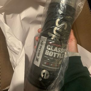 Supreme Stanley 20oz Vacuum Insulated Bottle Black